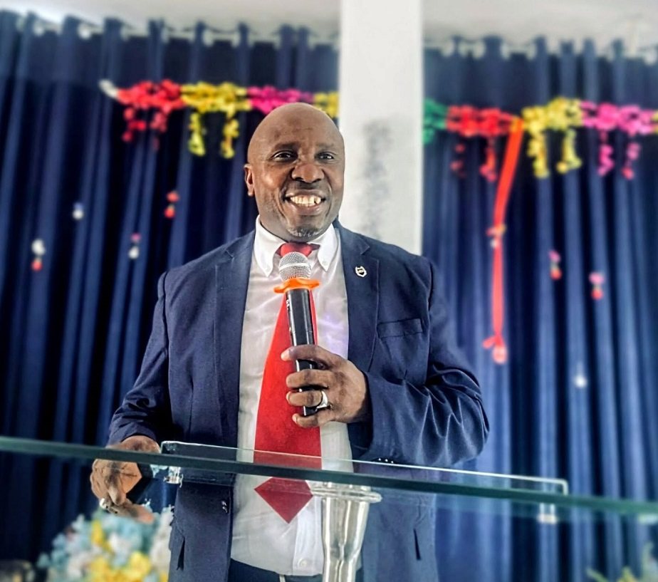 Apostle Blessing Jaja ministering at Tehila Gospel Ministries
